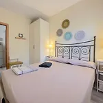 Coma-Ruga Beach Apartment
